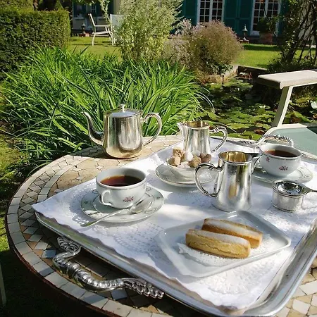 Chateau De Montreuil Montreuil (Pas-de-Calais)