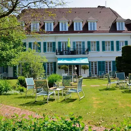 Chateau De Montreuil ホテル モントルイユ・シュル・メール
