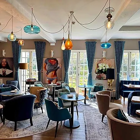 Hotel Chateau De Montreuil Montreuil (Pas-de-Calais)