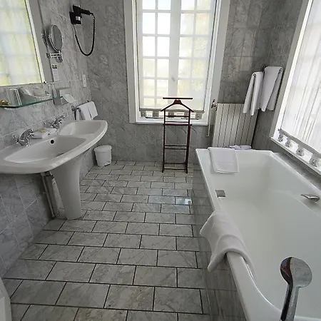 ホテル Chateau De Montreuil 4*