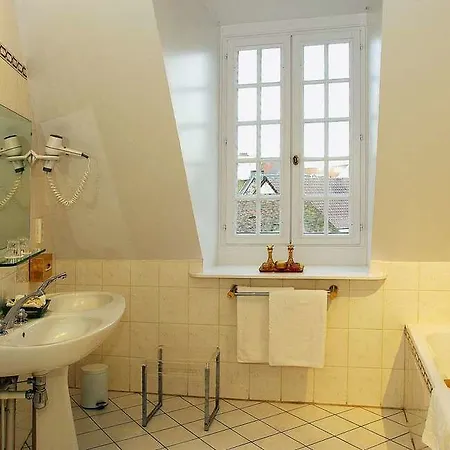 Chateau De Montreuil Montreuil (Pas-de-Calais)