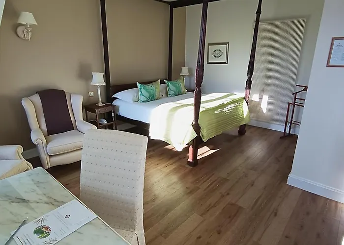 Chateau De Montreuil Montreuil (Pas-de-Calais)