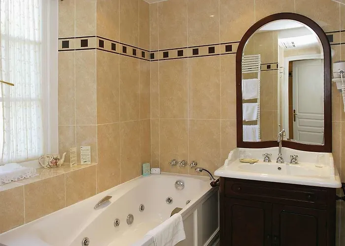 Chateau De Montreuil Hotel Montreuil (Pas-de-Calais)