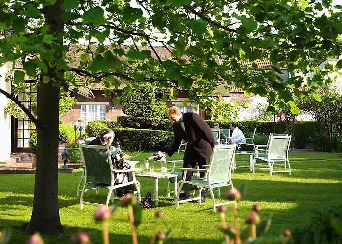 Hotel Chateau De Montreuil