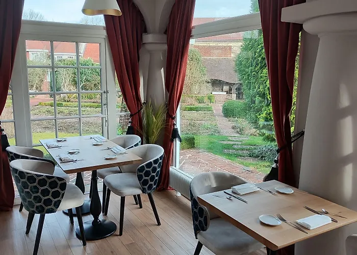 Chateau De Montreuil Hotel Montreuil (Pas-de-Calais)