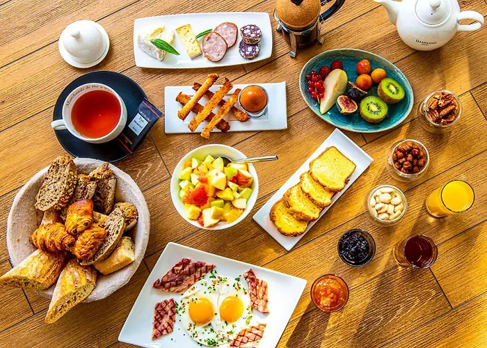 Chateau De Montreuil Hotel