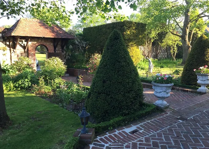 Chateau De Montreuil Hotel Montreuil (Pas-de-Calais)